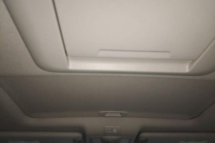 Used Nissan Quest 2015 3.5L SL Headliner