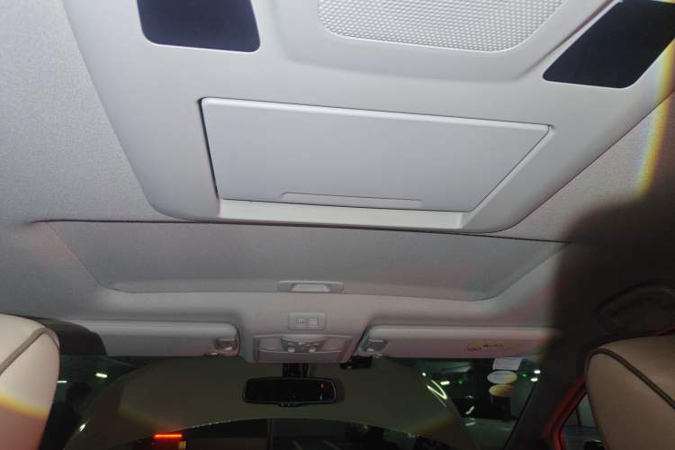 Used Nissan Quest 2015 3.5L SL Headliner