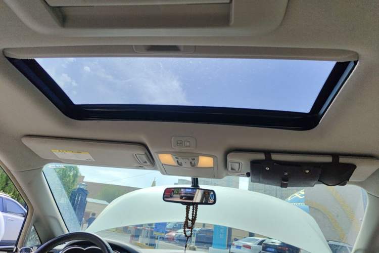 Used Nissan Quest 2015 3.5L SL Headliner
