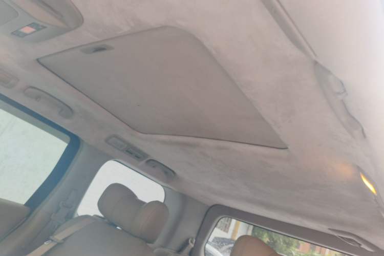 Used Nissan Quest 2015 3.5L SL Headliner