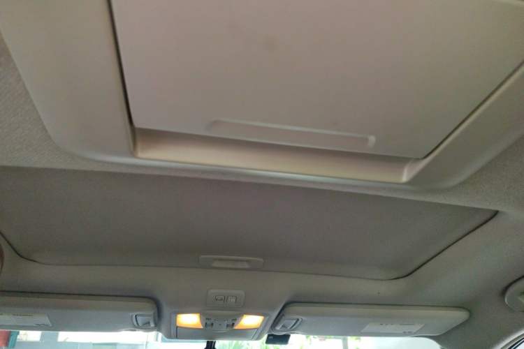 Used Nissan Quest 2015 3.5L SL Headliner