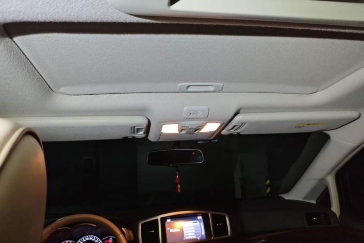 Used Nissan Quest 2015 3.5L SL Headliner