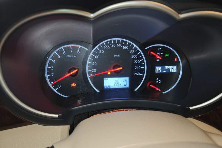Used Nissan Quest 2015 3.5L SL Instrument Cluster