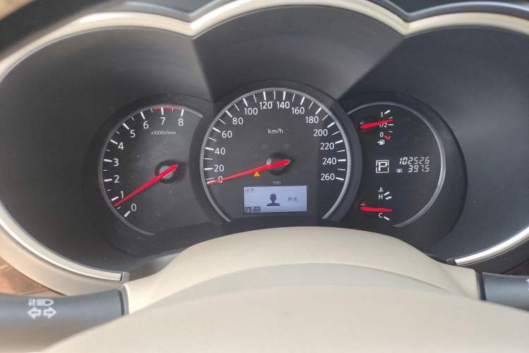 Used Nissan Quest 2015 3.5L SL Instrument Cluster