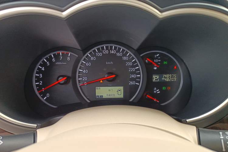 Used Nissan Quest 2015 3.5L SL Instrument Cluster