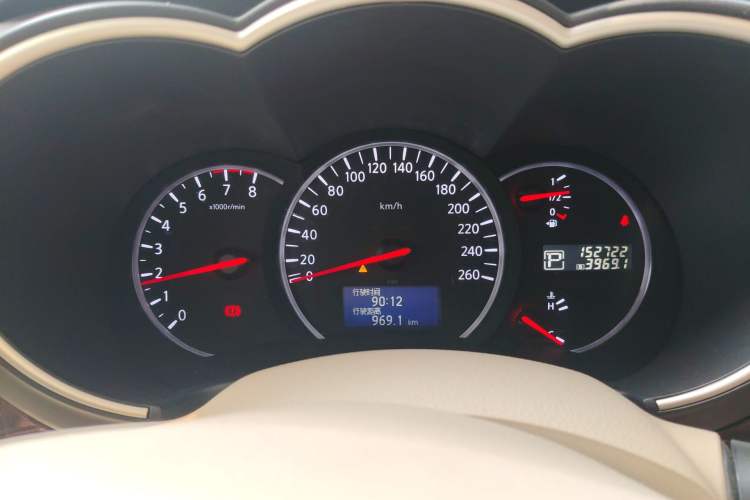 Used Nissan Quest 2015 3.5L SL Instrument Cluster