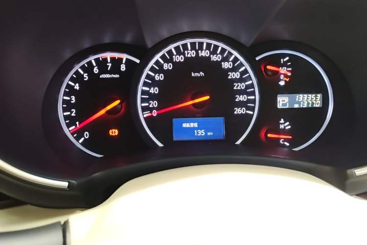 Used Nissan Quest 2015 3.5L SL Instrument Cluster