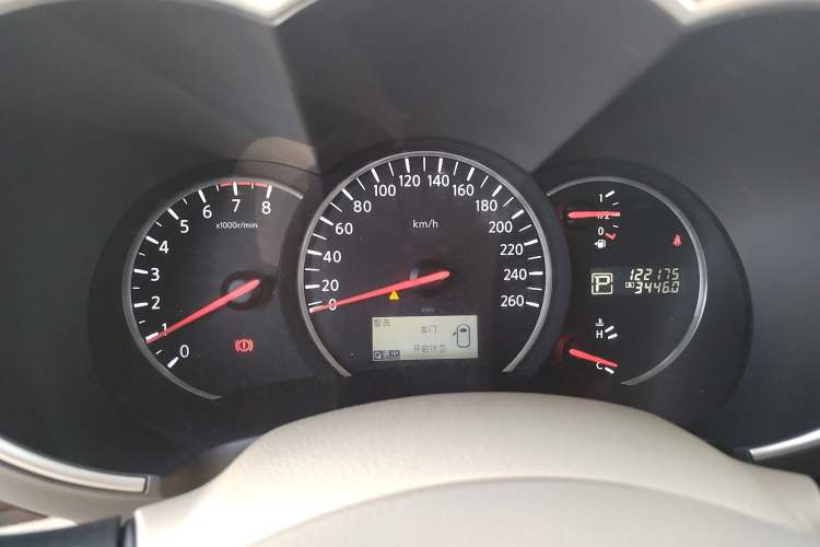 Used Nissan Quest 2015 3.5L SL Instrument Cluster