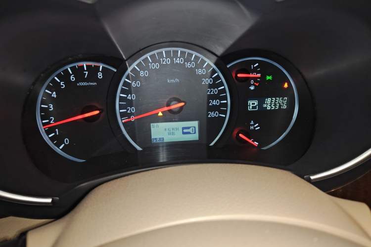 Used Nissan Quest 2015 3.5L SL Instrument Cluster