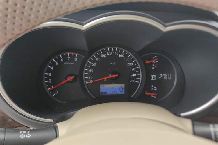 Used Nissan Quest 2015 3.5L SL Instrument Cluster