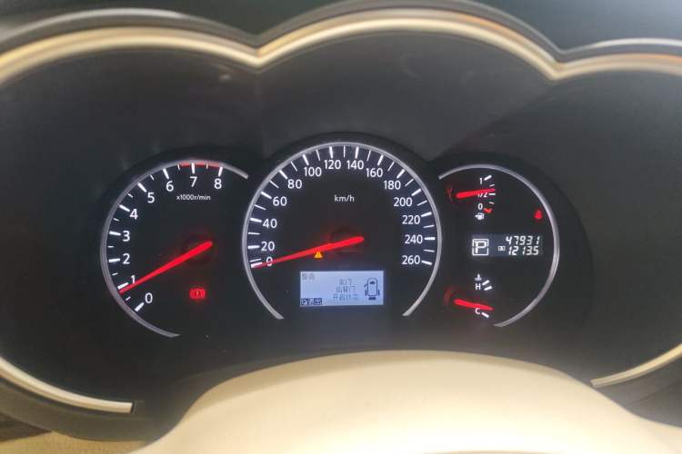Used Nissan Quest 2015 3.5L SL Instrument Cluster