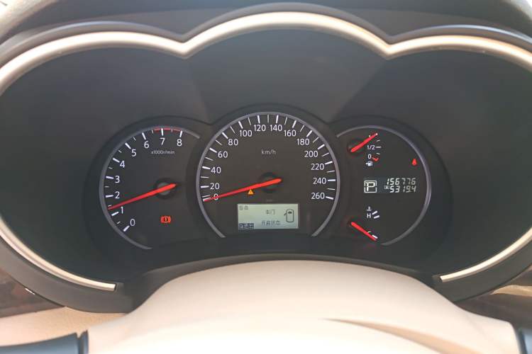 Used Nissan Quest 2015 3.5L SL Instrument Cluster