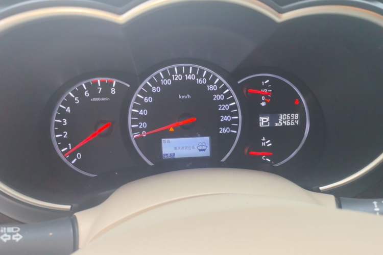 Used Nissan Quest 2015 3.5L SL Instrument Cluster
