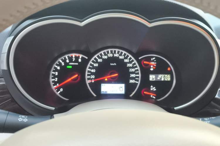 Used Nissan Quest 2015 3.5L SL Instrument Cluster