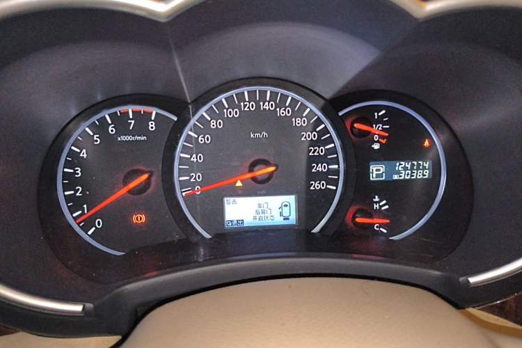 Used Nissan Quest 2015 3.5L SL Instrument Cluster
