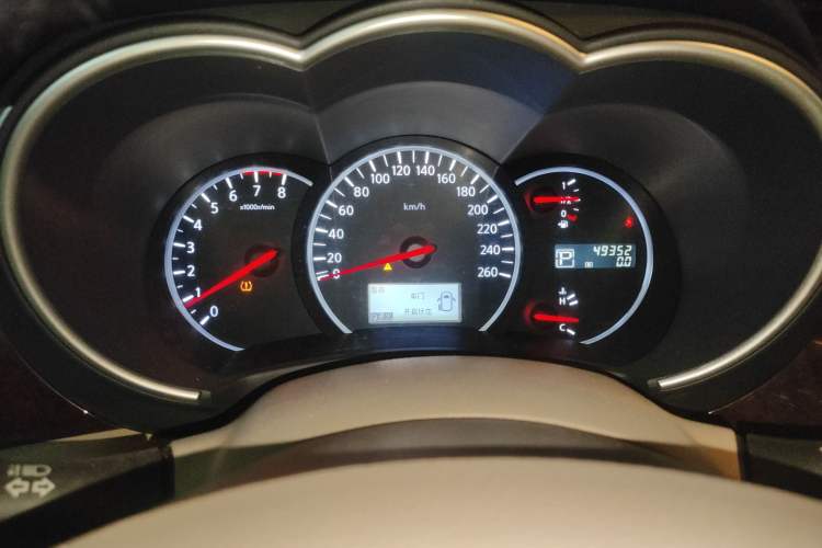 Used Nissan Quest 2015 3.5L SL Instrument Cluster