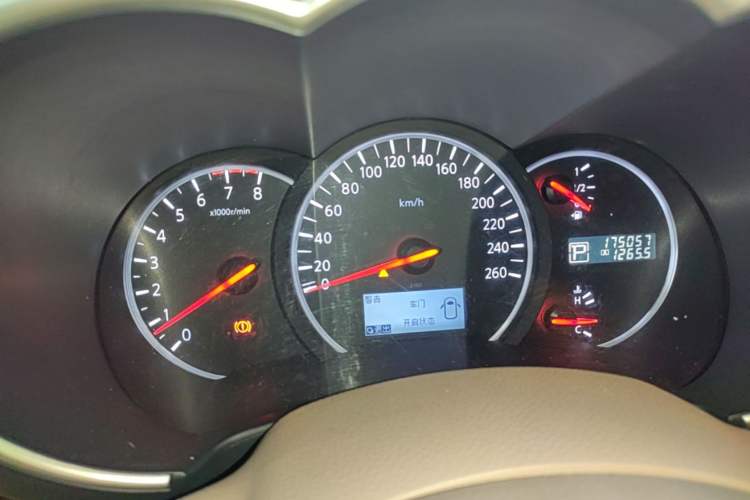 Used Nissan Quest 2015 3.5L SL Instrument Cluster