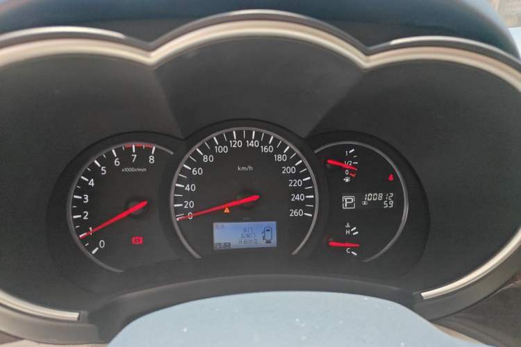 Used Nissan Quest 2015 3.5L SL Instrument Cluster