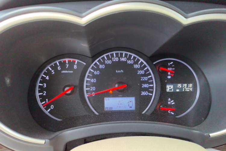 Used Nissan Quest 2015 3.5L SL Instrument Cluster