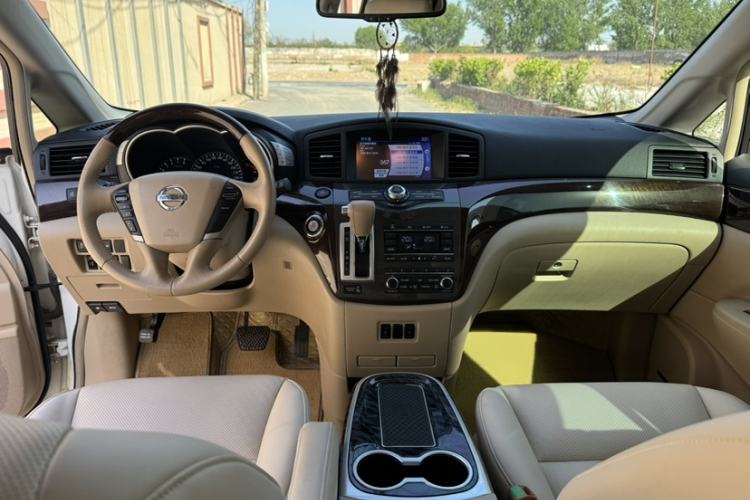 Used Nissan Quest 2015 3.5L SL Interior 1