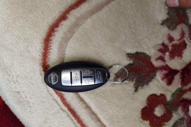 Used Nissan Quest 2015 3.5L SL Interior 1
