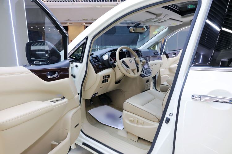 Used Nissan Quest 2015 3.5L SL Interior 1