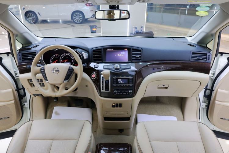 Used Nissan Quest 2015 3.5L SL Interior 3