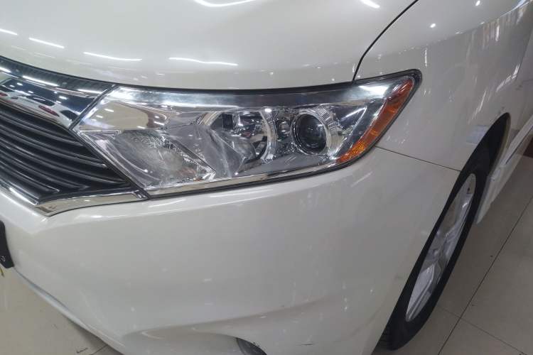 Used Nissan Quest 2015 3.5L SL Left Front Headlight