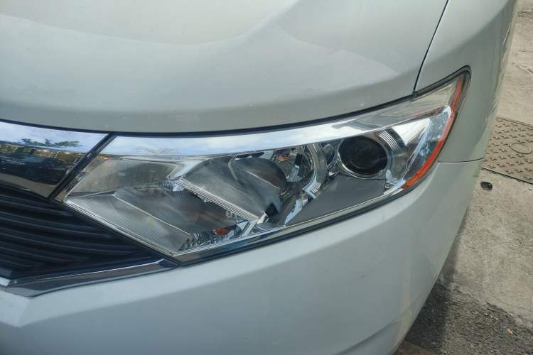 Used Nissan Quest 2015 3.5L SL Left Front Headlight