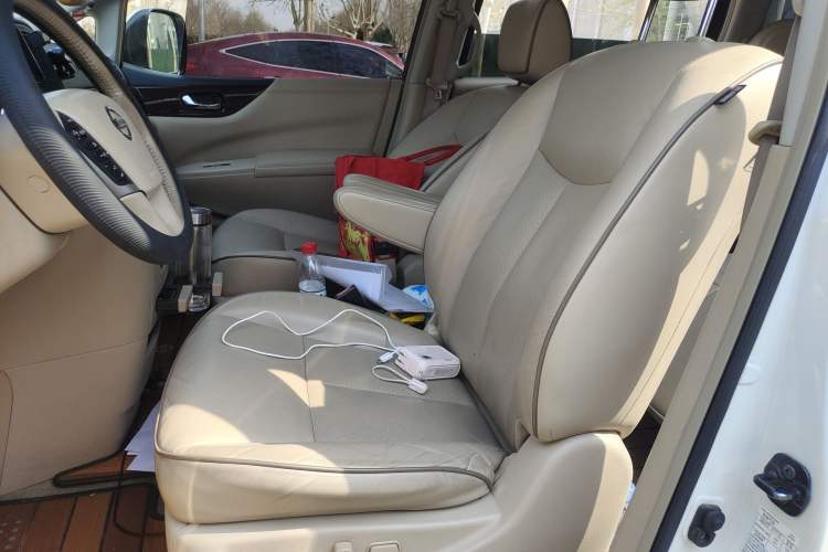 Used Nissan Quest 2015 3.5L SL Left Front Seat
