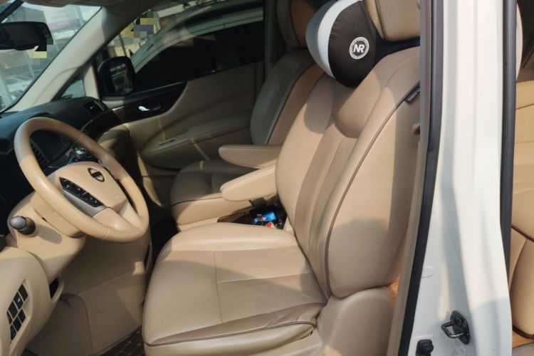 Used Nissan Quest 2015 3.5L SL Left Front Seat