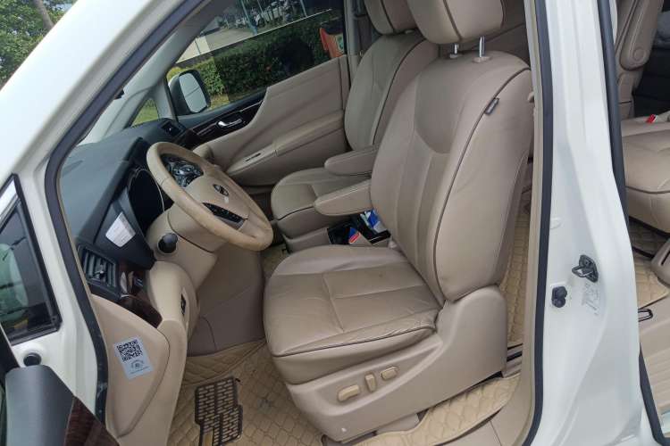 Used Nissan Quest 2015 3.5L SL Left Front Seat