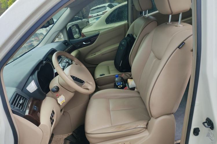 Used Nissan Quest 2015 3.5L SL Left Front Seat