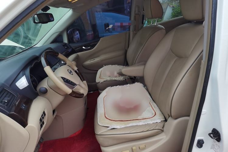 Used Nissan Quest 2015 3.5L SL Left Front Seat