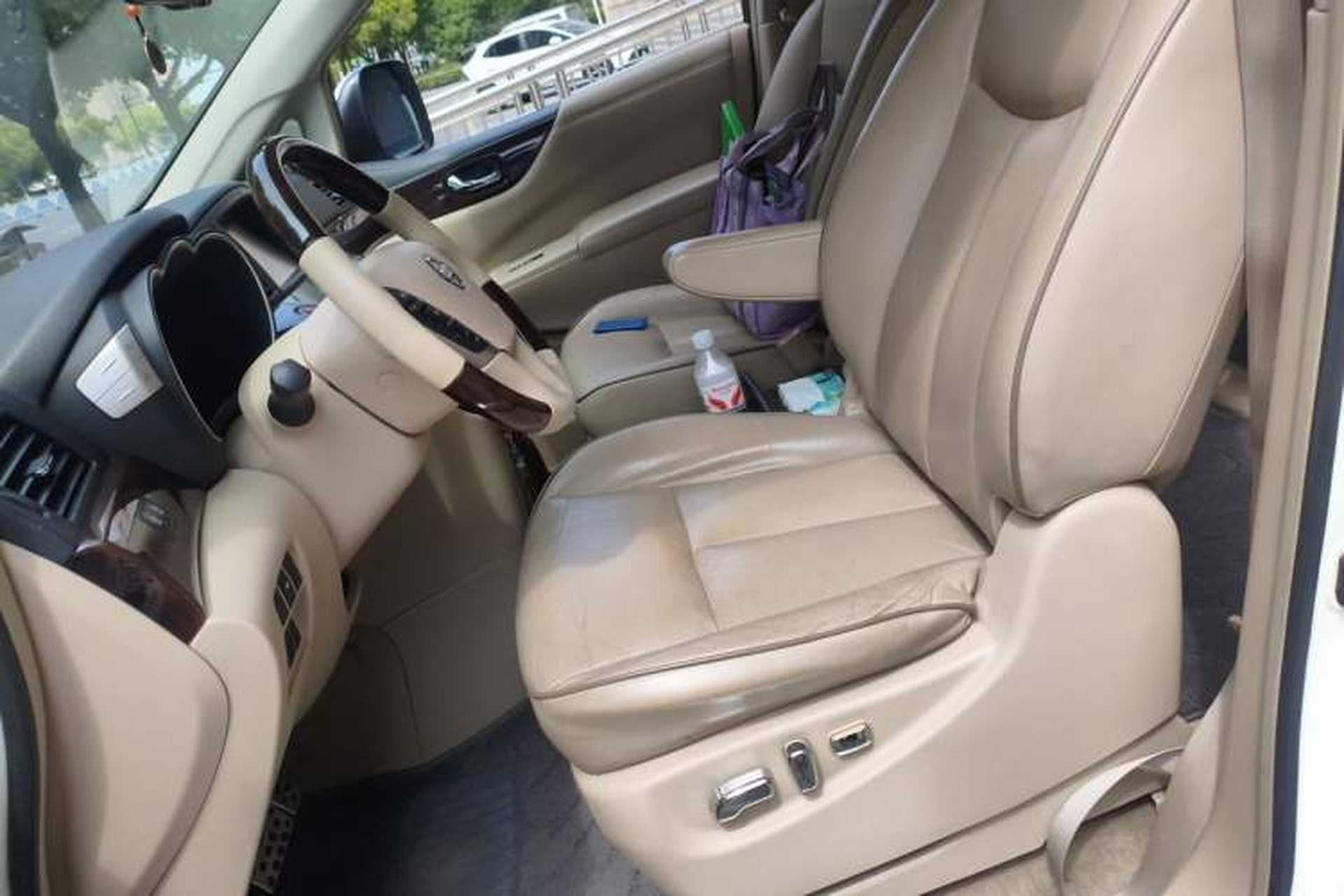Used Nissan Quest 2015 3.5L SL Left Front Seat