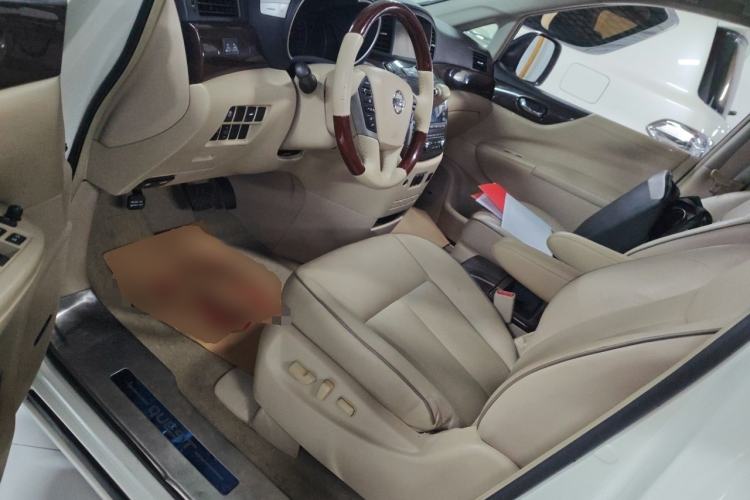 Used Nissan Quest 2015 3.5L SL Left Front Seat