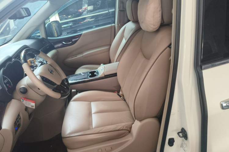 Used Nissan Quest 2015 3.5L SL Left Front Seat