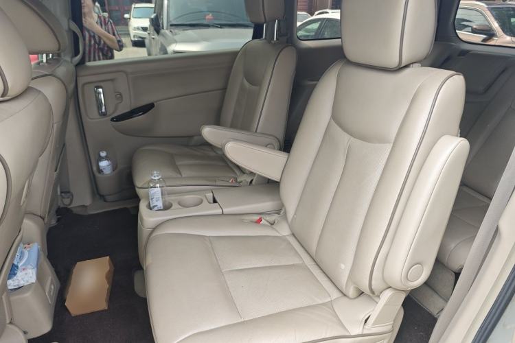 Used Nissan Quest 2015 3.5L SL Left Rear Seat
