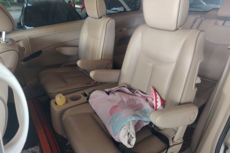 Used Nissan Quest 2015 3.5L SL Left Rear Seat