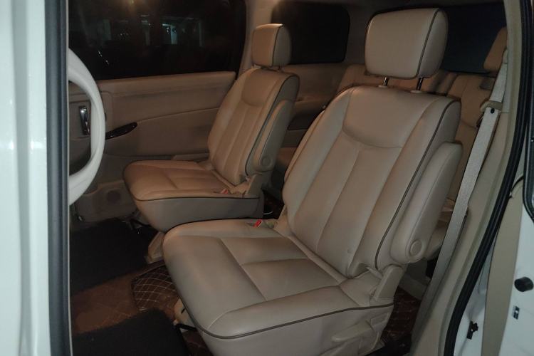 Used Nissan Quest 2015 3.5L SL Left Rear Seat