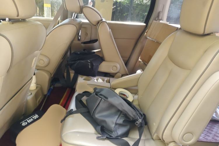 Used Nissan Quest 2015 3.5L SL Left Rear Seat
