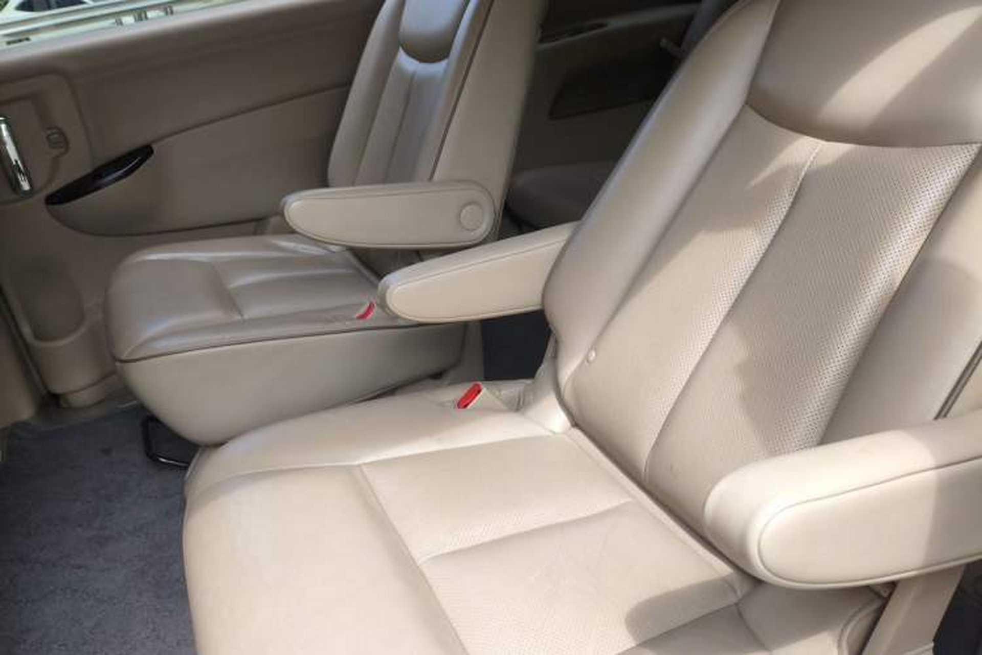 Used Nissan Quest 2015 3.5L SL Left Rear Seat