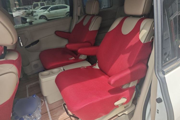 Used Nissan Quest 2015 3.5L SL Left Rear Seat