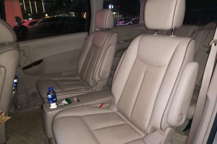 Used Nissan Quest 2015 3.5L SL Left Rear Seat