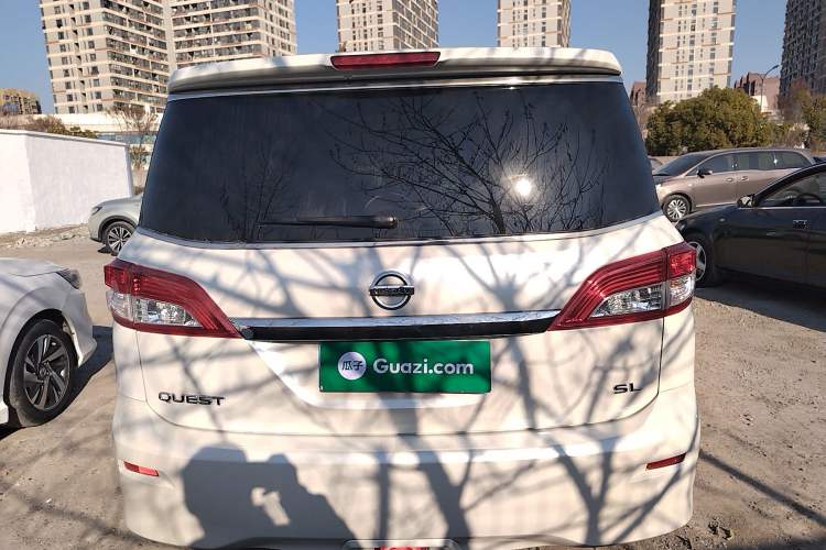 Used Nissan Quest 2015 3.5L SL Rear