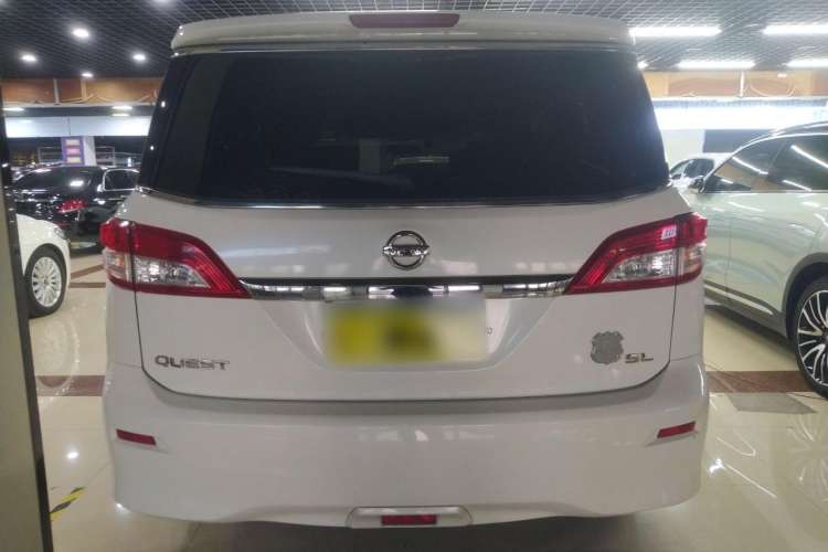 Used Nissan Quest 2015 3.5L SL Rear