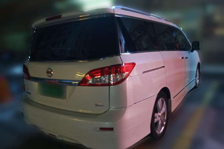Used Nissan Quest 2015 3.5L SL Rear Right 45 Deg