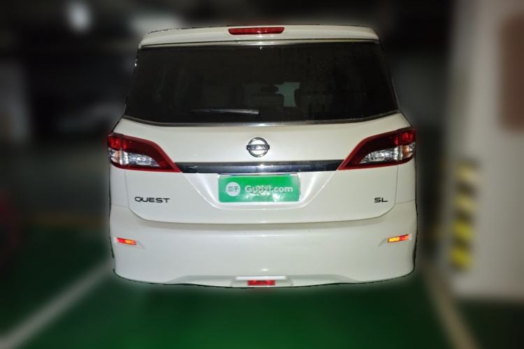 Used Nissan Quest 2015 3.5L SL Rear
