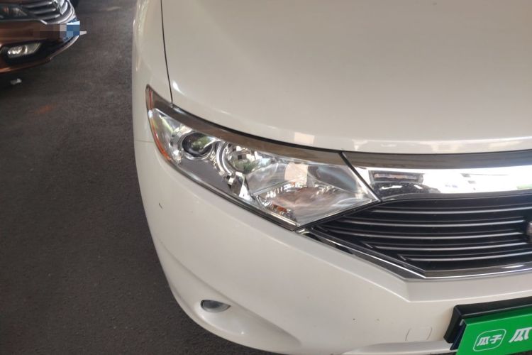 Used Nissan Quest 2015 3.5L SL Right Front Headlight