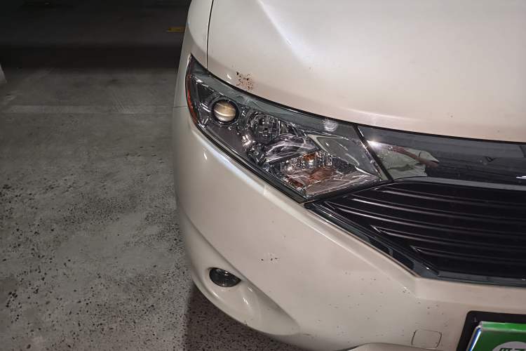 Used Nissan Quest 2015 3.5L SL Right Front Headlight